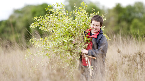 Young volunteer - Ross Hoddinott/2020VISION