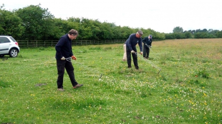 Volunteers social distance - Duncan Hoyle