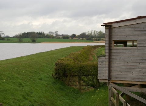 Whittle Dene Hide - Duncan Hutt