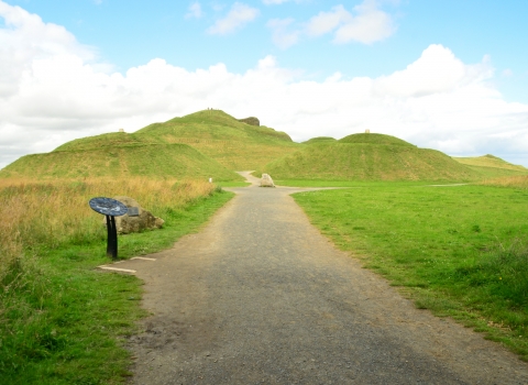 A path that leads to the lady in the north in the distance.