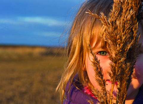 Young girl reeds - David Tipling/2020VISION